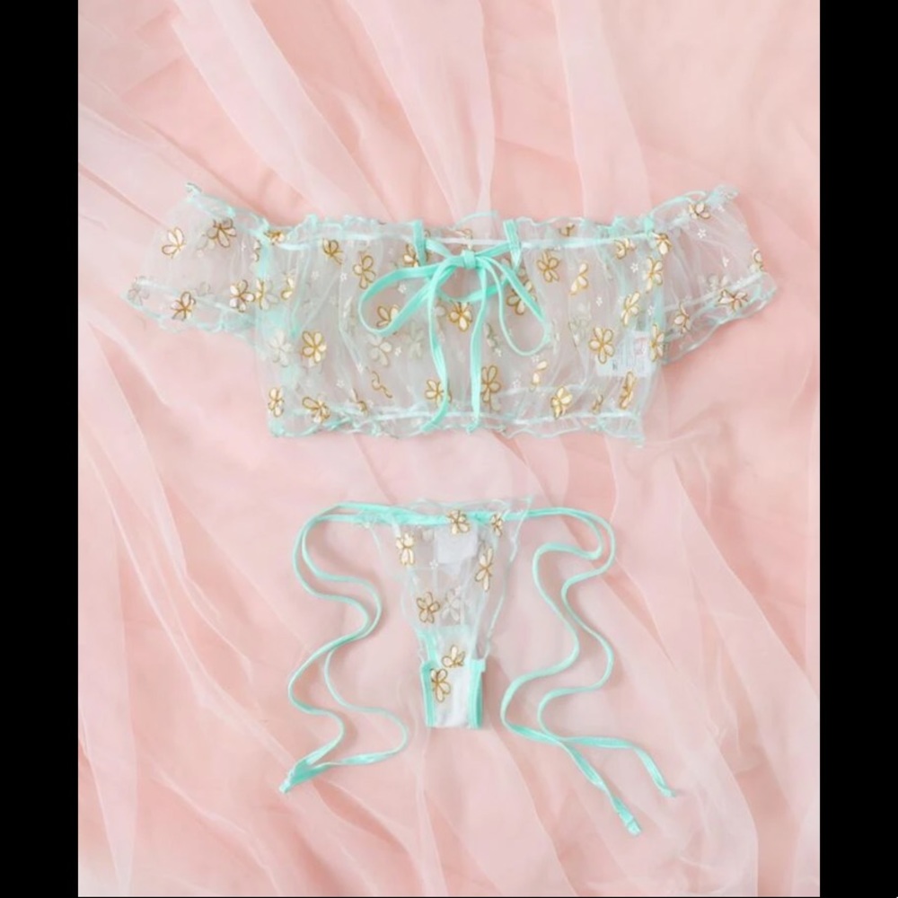 SEXY MINT GREEN LINGERIE SET (SMALL)